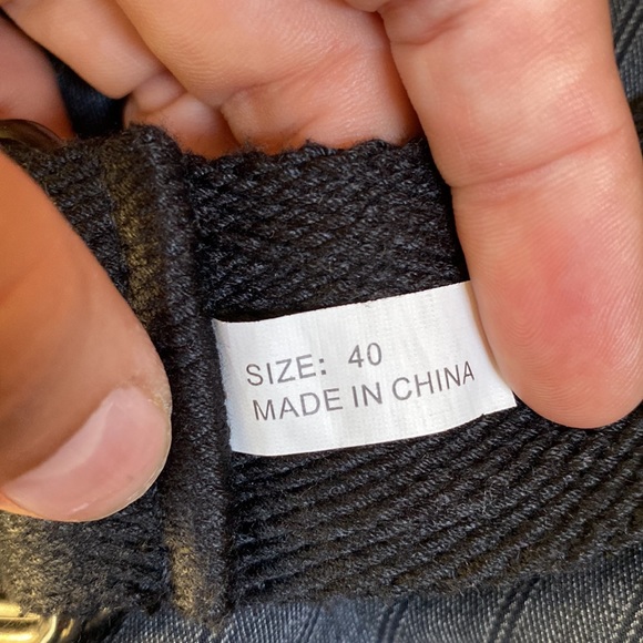 Men’s Grey and Black Belted Stretch Short (Size 40) - Picture 4 of 5